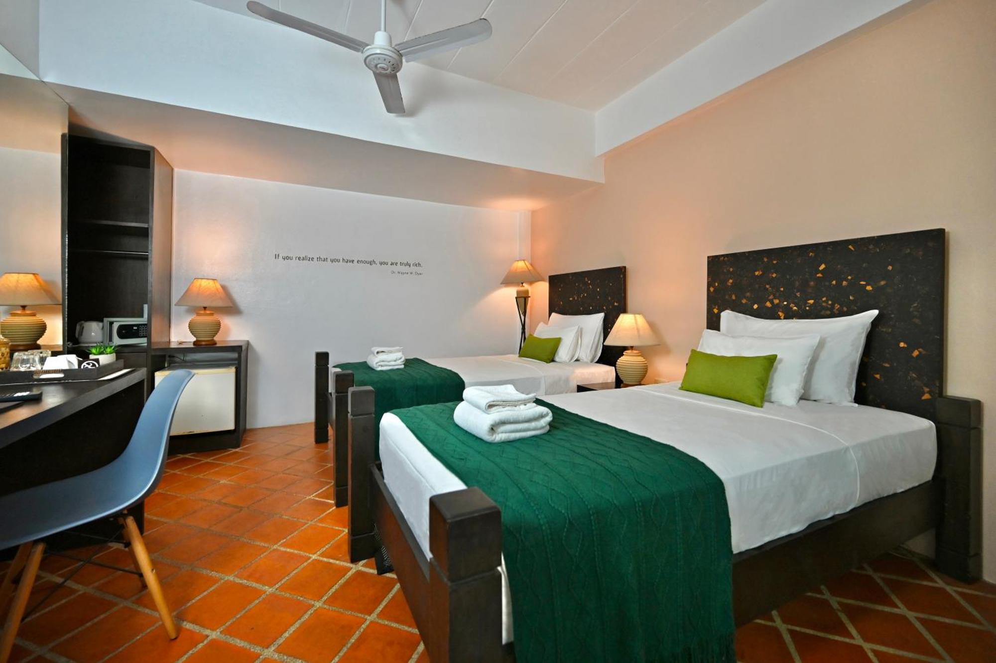 Papacrab Boutique Guesthouse Praia de Kamala Exterior foto